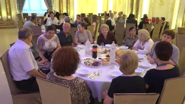 Kosova'da Ktap'dan Iftar Yemeği