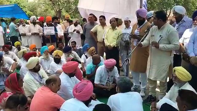 ਰੇਤ ਮਾਫੀਆ ਖਿਲਾਫ ਡਿਪਟੀ ਕਮਿਸ਼ਨਰ ਜਲੰਧਰ ਦੇ ਦਫਤਰ ਅੱਗੇ ਜ਼ੋਰਦਾਰ ਧਰਨਾ