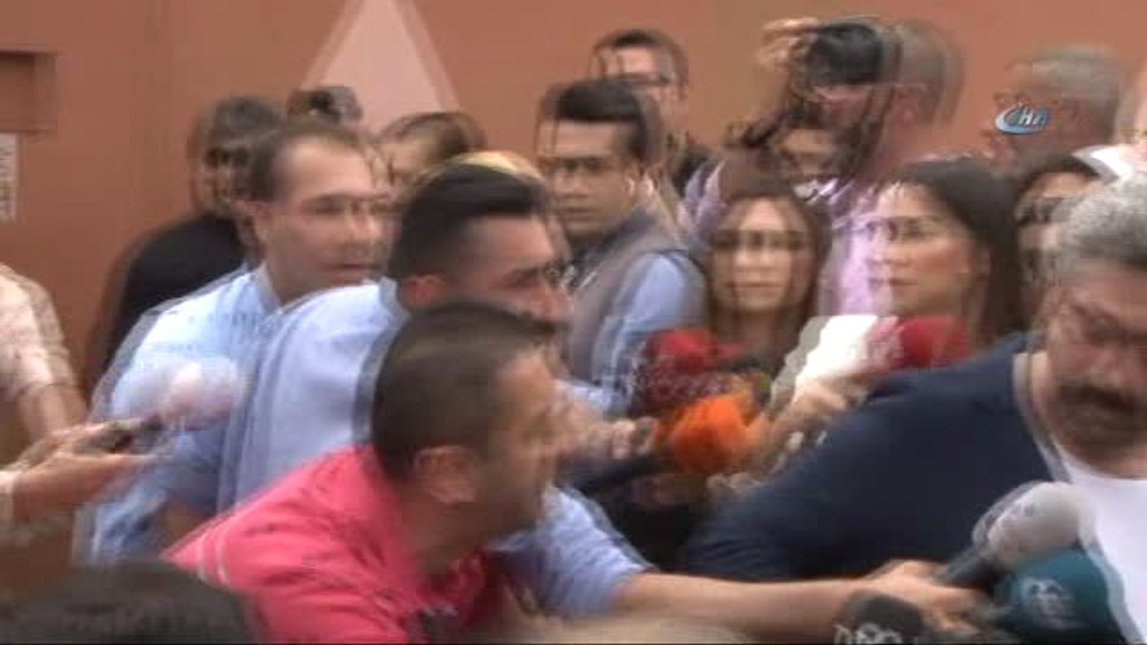 Ünlü Sanatçı Deniz Seki Tahliye Oldu