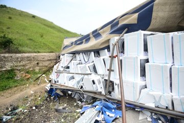 Bursa'da Feci Kaza...onlarca Çamaşır Makinesi Hurdaya Döndü
