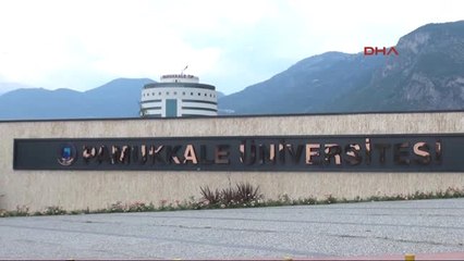 Скачать видео: Denizli Pamukkale Üniversitesi Rektörü'nün Eşi Istifa Etti