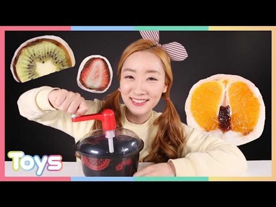 모찌 만들기 장난감으로 엘리의 새콤달콤 과일 모찌 만들기 놀이 CarrieAndToys