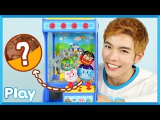 캐빈의 로보카 폴리 크레인 장난감으로 밸런타인데이 초콜릿 뽑기 게임 l 캐리 앤 플레이