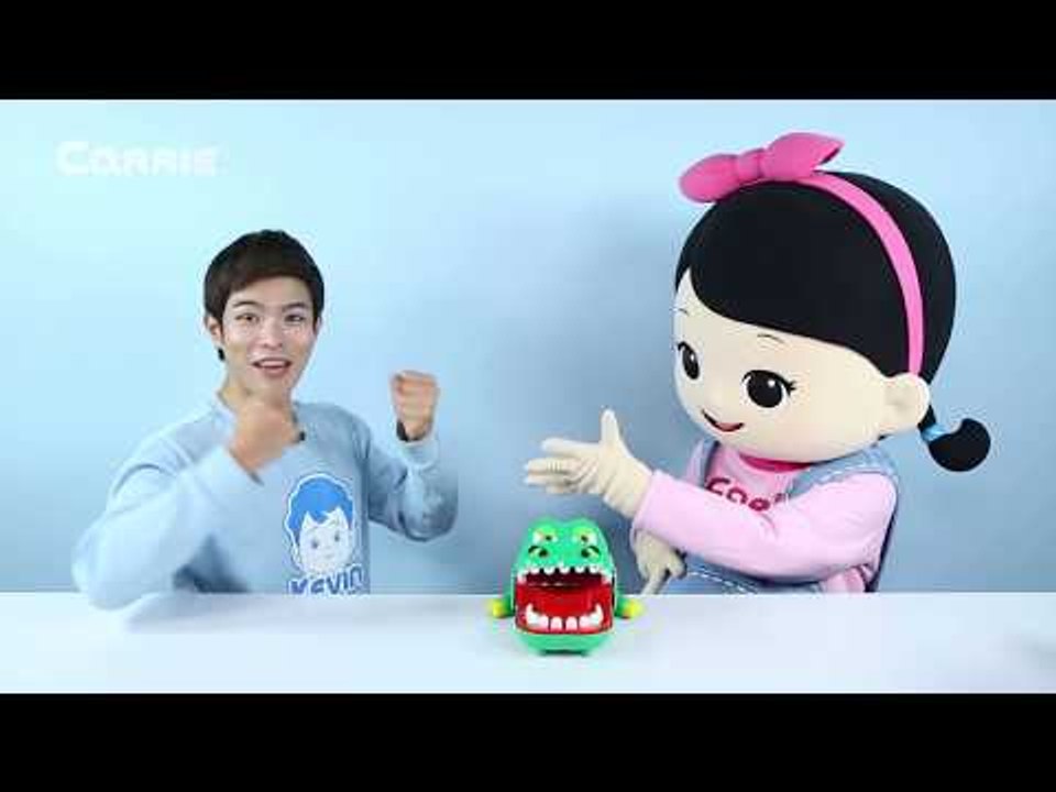 두근두근 공포의 LED 악어 룰렛! 캐빈과 꼬마 캐리의 복불복 보드게임 놀이 l 캐리...