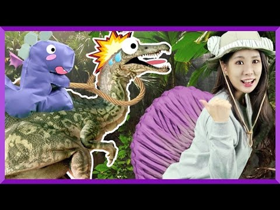 Julie's Dinosaur Story 'Spinosaurus' | CarrieAndEnglish