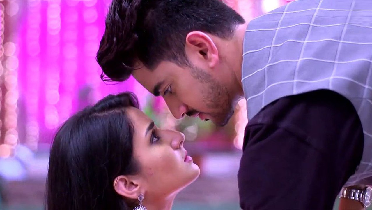 Naamkaran Latest - Neela-Prakash requests Neil to love-support Avni forever