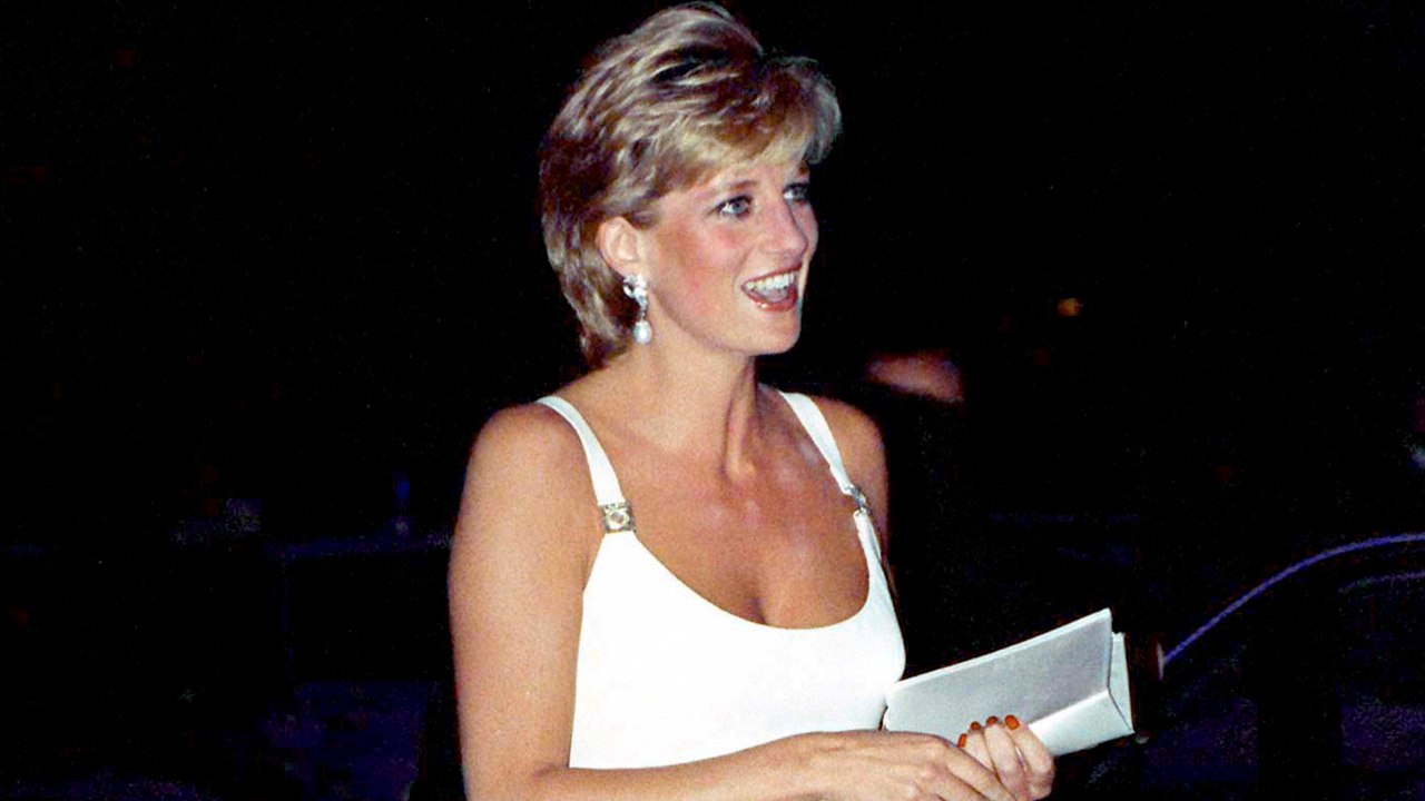 What You Never Knew About Princess Diana’s Bags