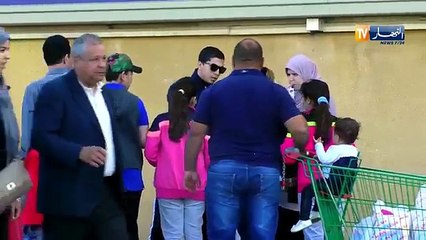 عيش شوف الحلقة 06 _ شاهد ردت فعل الجزائري كي يشوف واحد يختطف طفلة