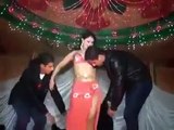 Arabic Belly Dance - This Girl is insane! Beautiful top Dancer