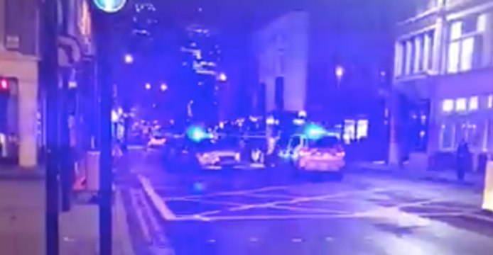 People Evacuate Area Near London Bridge Incident
