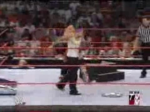 Wwe - jeff hardy vs bradshaw (raw 2002)