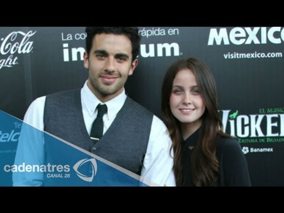 José Pablo Minor ya quiere casarse con Natasha Dupeyrón