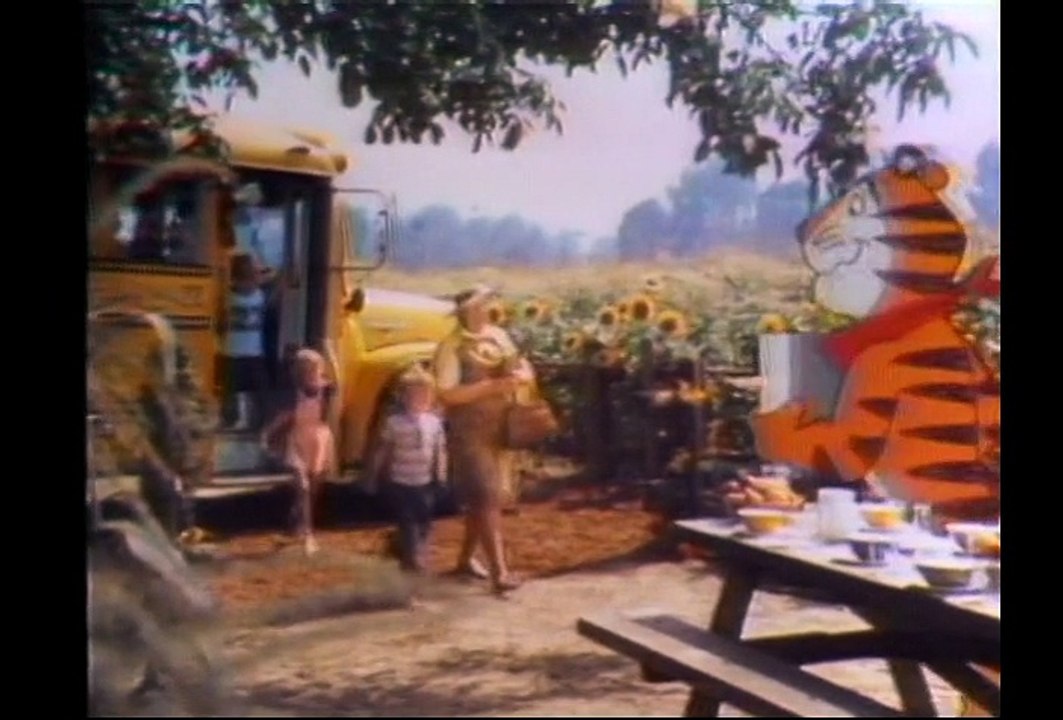 Kellogg's Sugar Frosted Flakes Cereal (1976)