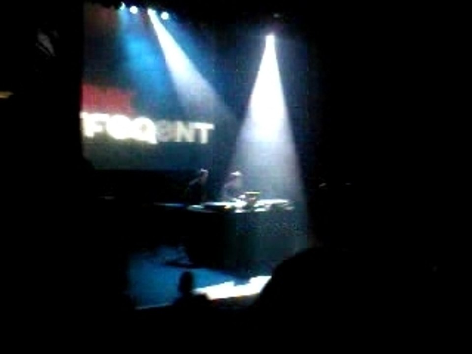 Agoria - Think Different Live @ La Cigale