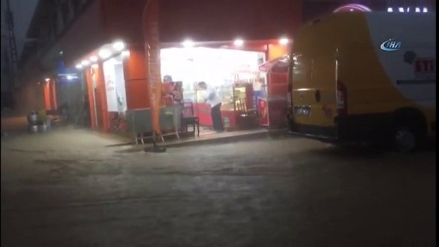 Sağanak Yağış Tarım Arazilerine Zarar Verdi