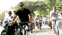 Salman Khan and Sohail Khan Cycling On Mumbai Streets