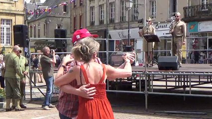 Carentan animation musicale des années 1940.