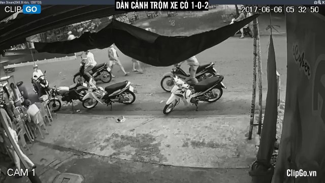 Dàn cảnh trộm xe cực nhanh có 1-0-2