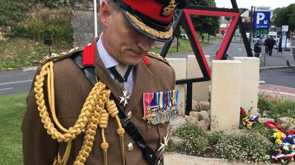 L'officier général Alastair Bruce a des racines normandes