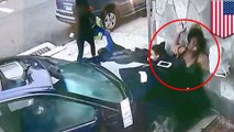 Wanita melompat ke depan mobil untuk menyelamatkan anak kecil - Tomonews