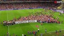 En plein match, les Ultras du FC Bâle envahissent le terrain pour célébrer leur président !