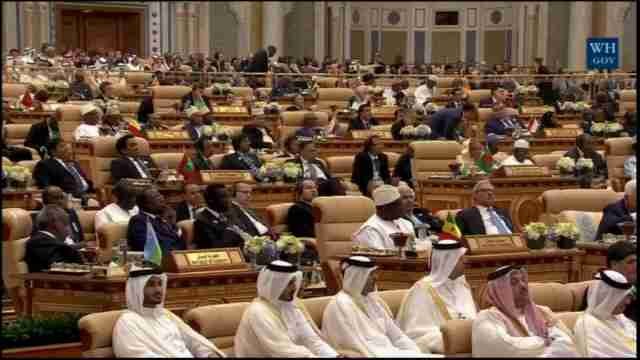 Qatar Airways desvía sus vuelos por la crisis diplomática