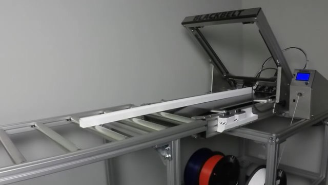 This Machine 3D-Prints Objects Larger Than Itself