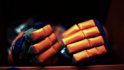 136.Taylor Hall #EarnYourArmour with Under Armour at Sport Chek