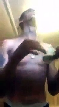 USA : Un dealer exhibe ses liasses d'argent en direct sur Facebook... Les forces du SWAT débarquent chez lui ! - VIDÉO