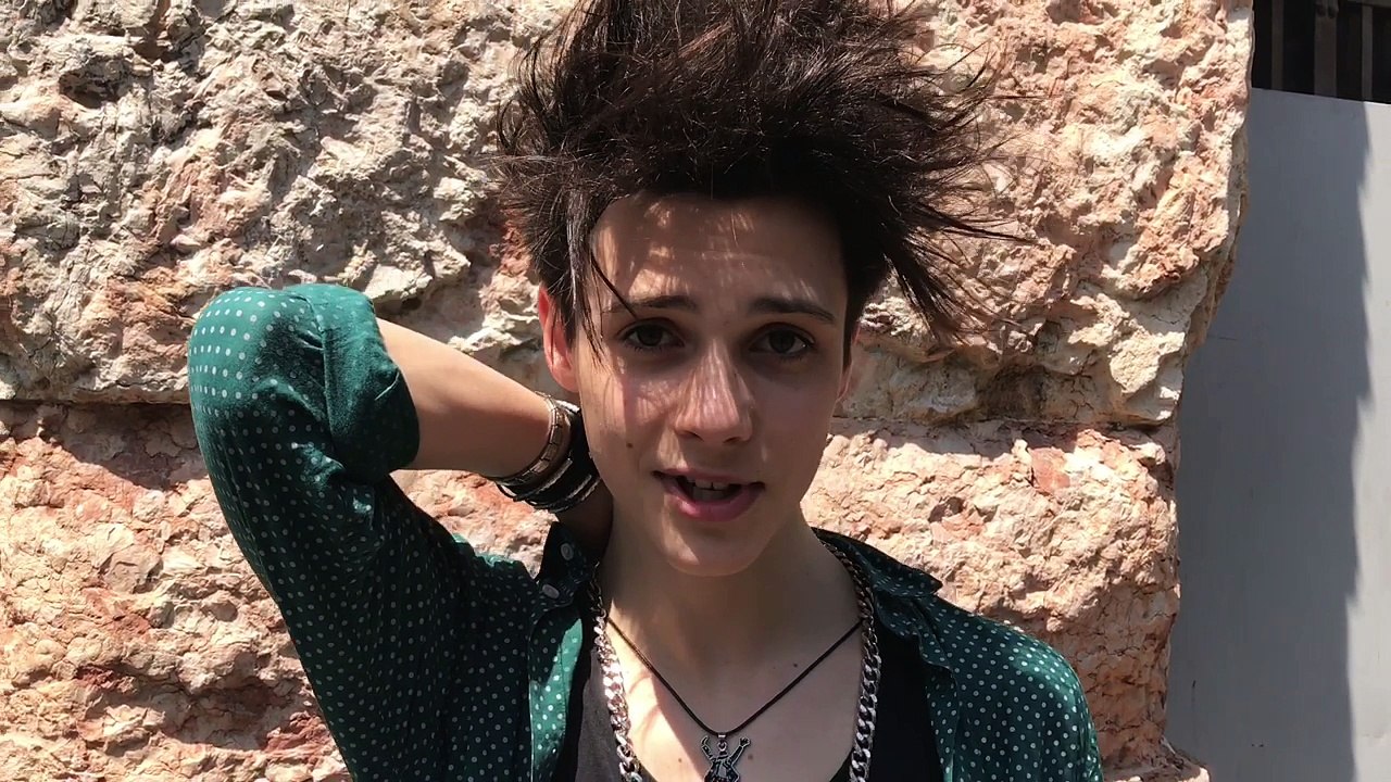 Thomas, da "Amici" ai Wind Music Awards al disco di inediti: la videontervista