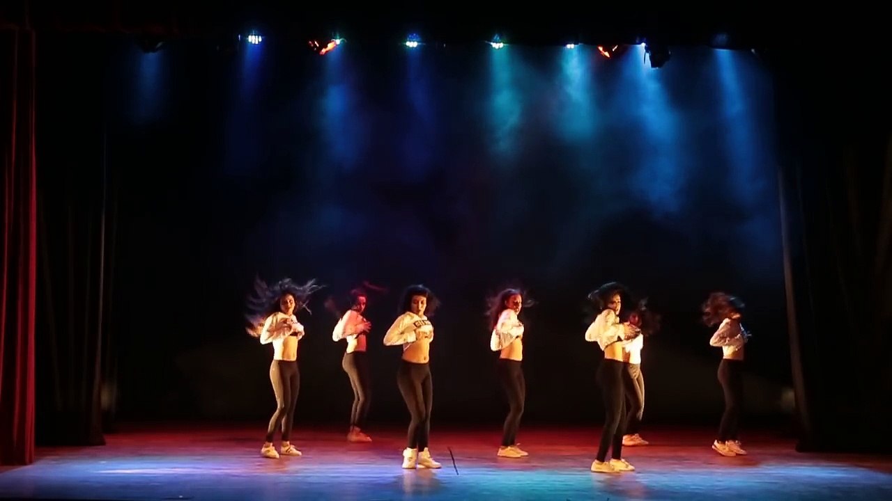 BeeWare - All Girls' Crew __ Live Dance Performance (Team _ BonBon _ Boom _ Only _ Cheap Thrills)