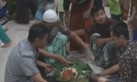 Tradisi “Megibung” Simbol Kebersamaan dan Bersyukur