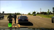 Life Saver Man jumps into car to help driver whos having a seizure [Full HD]