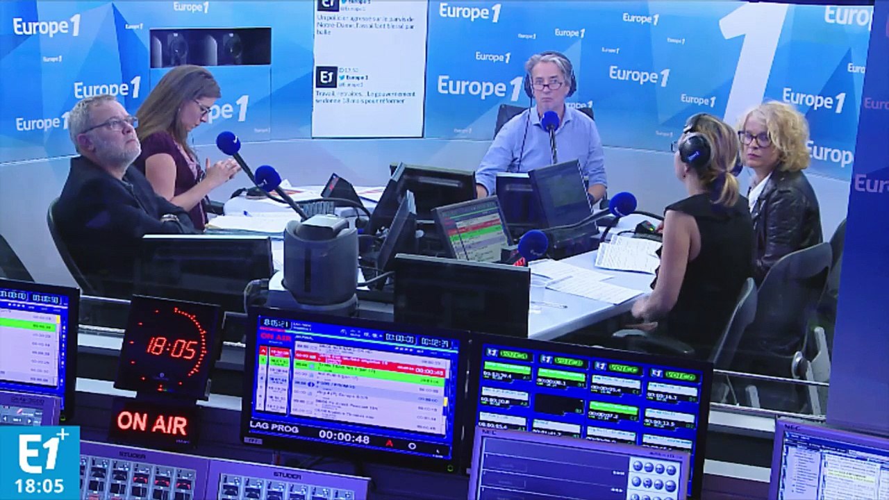 Policier attaqué à Notre-Dame : "Tout le monde est resté très calme"