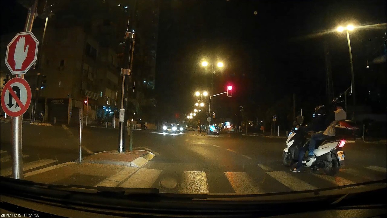 רמת גן - כמעט תאונה עם אופנוע