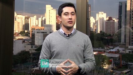 Em dia de TSE e incertezas políticas, dólar passa por realização