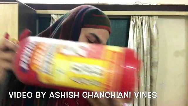 What girls pack while travelling VS What boys pack while travelling