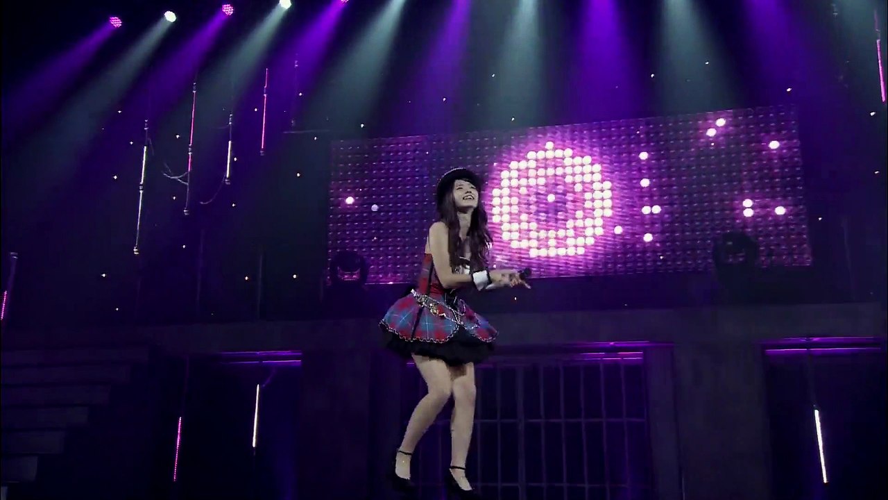 鈴木愛理『桃色スパークリング』