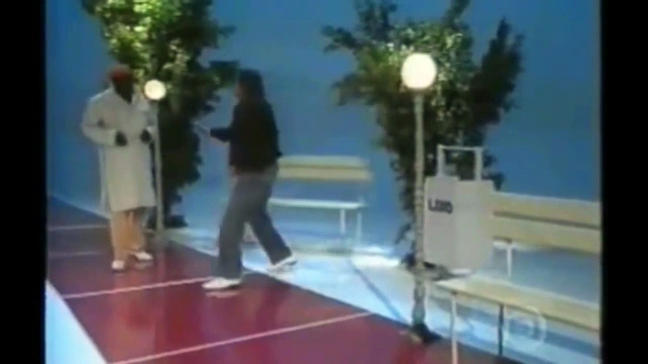 Só quadros do  Mussum e zacaria Assim que se assalta ( Os Trapalhões)