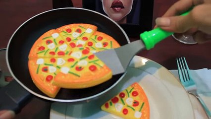 Thánh Ăn Bánh PIZZA - Kluna Tik VN Dinner #24 - Ăn Đồ Chơi Trẻ Em