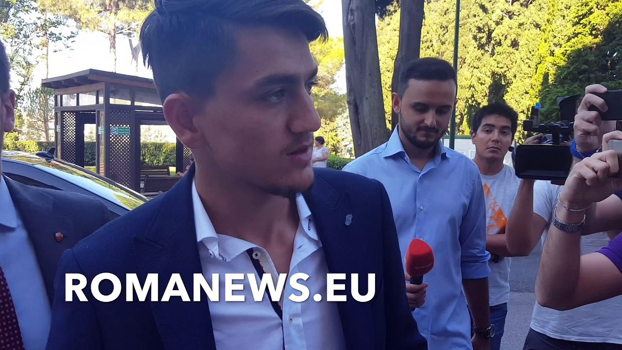 Cengiz Under a Villa Stuart