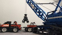 Lego - Tiny Tracked Vehicle