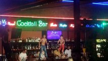 Fethiye'de Erkek Çocuklarını Yarı Çıplak Dans Ettiren Bar Kapatıldı