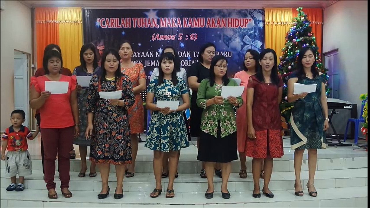 GPSK Gloria Sintang - Malam Natal - Wapin - Gloria in Excelsis Deo (2015)