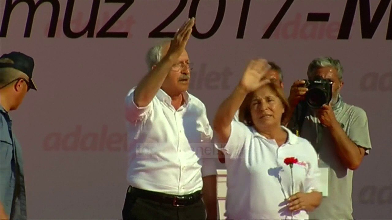 Turqia kujton trazirat - Top Channel Albania - News - Lajme
