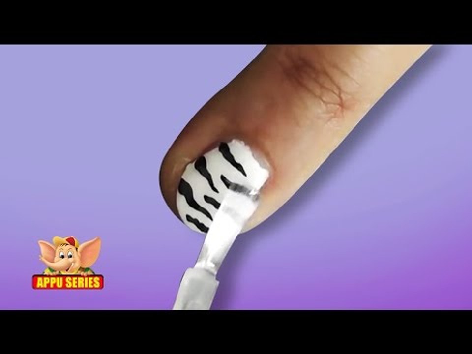 Nail Art - Zebra Pattern