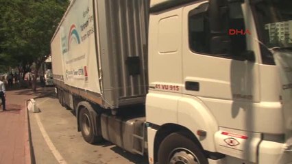 Adana CHP'li Belediyeden Deaş'tan Kurtulan Türkmenlere 2 Tır Dolusu Yardım