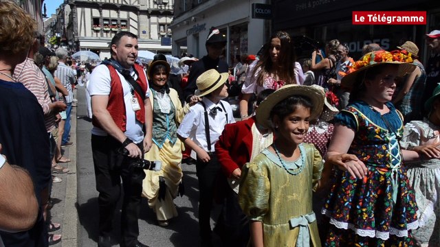 Vannes. Fêtes Historiques : la ville noire de monde