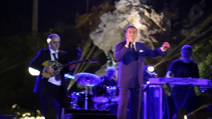 "Το φεγγάρι πάνω θεέ μου" (Κατράκειο 11-7 -17 live) Τόλης Βοσκόπουλος live