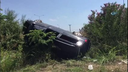 Manavgat'ta Tur Minibüsü Şarampole Yuvarlandı: 9 Yaralı